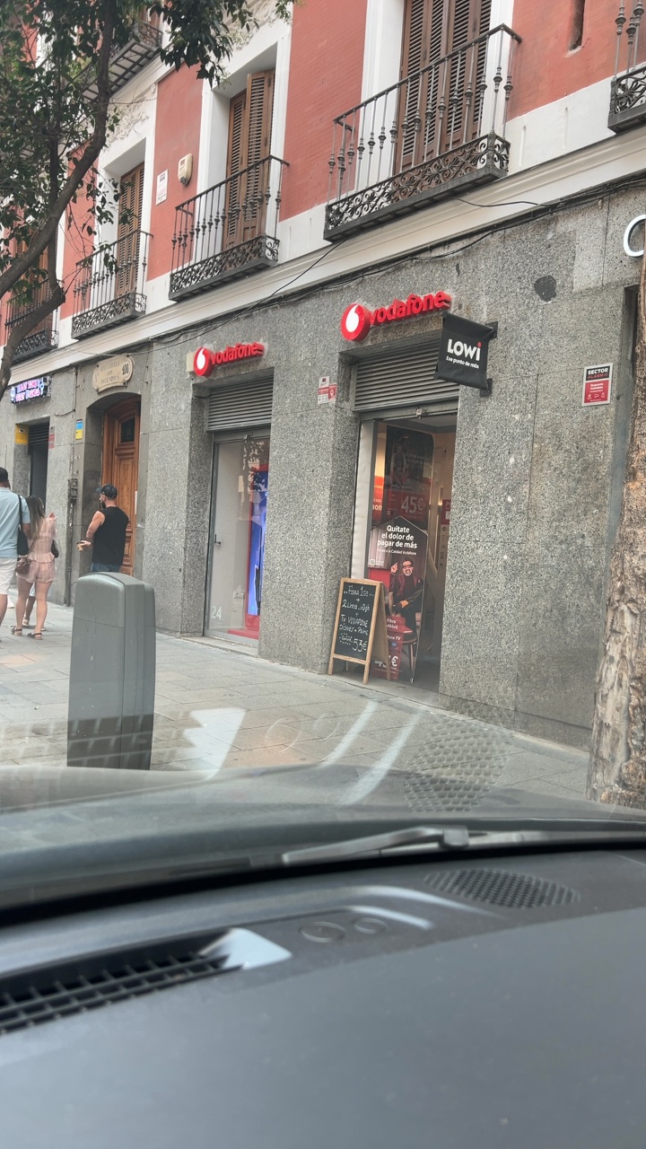 Vodafone & Lowi